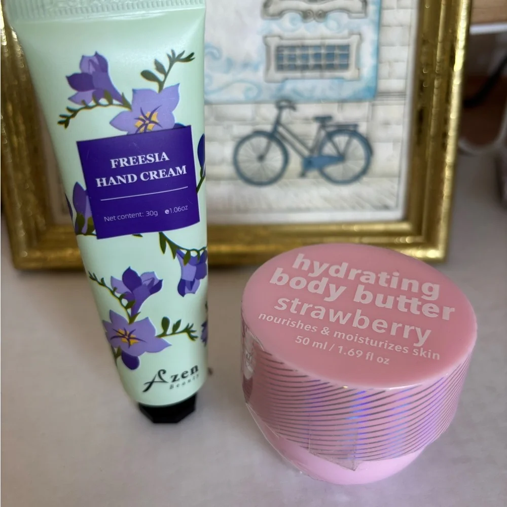 NEW Bundle 2 Hand Cream Freidha and Hydrating Strawberry Body Butter